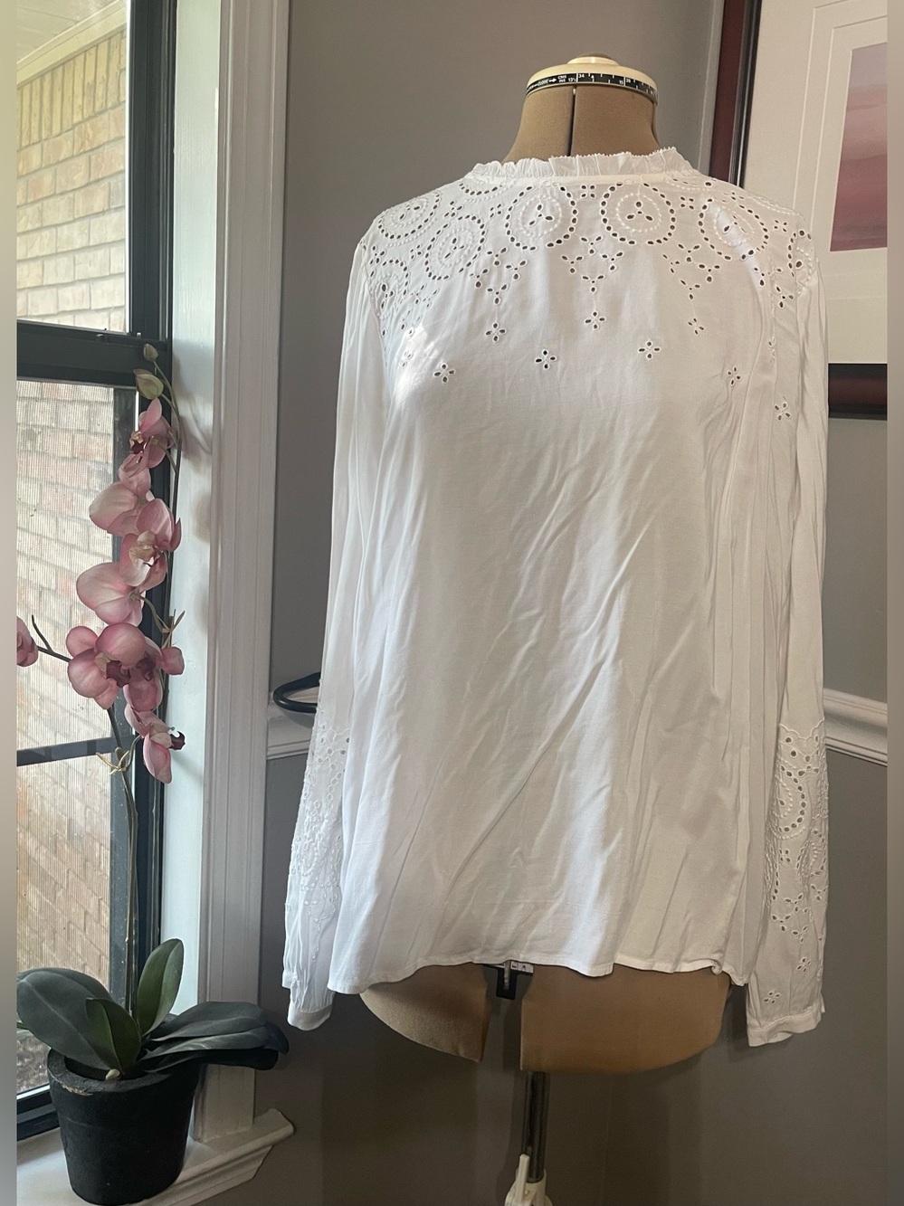 LOFT White Eyelet-Trim Long Sleeve Blouse